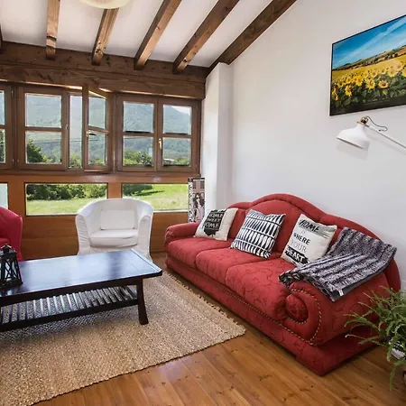 Casa Rural Gallu Juancho Country house Gobiendes